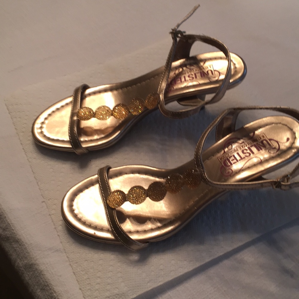 Ladies Unlisted Shoes by Kenneth Cole Size 6